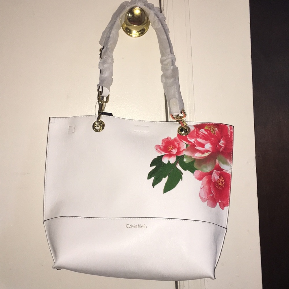 Calvin Klein Reversible White Tote-bag/Large Purse w/ Red Florals NWT